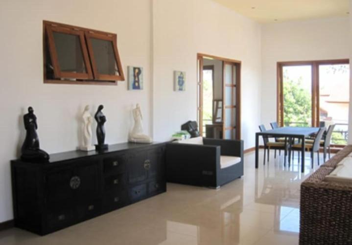 Villa Damay Dua Lovina Buitenkant foto