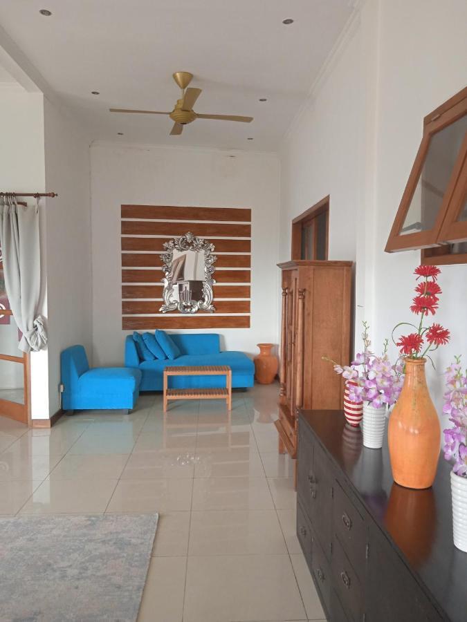 Villa Damay Dua Lovina Buitenkant foto