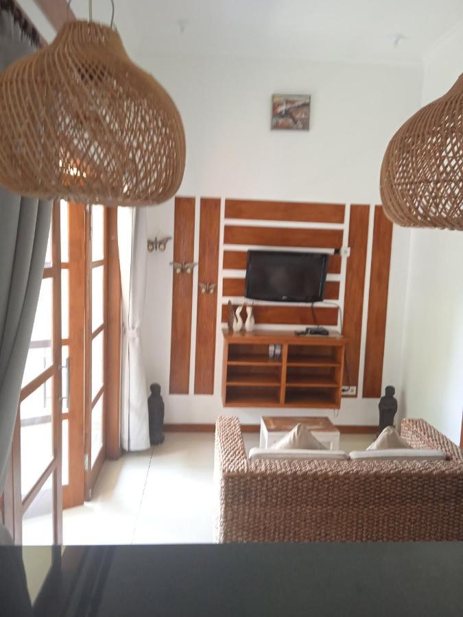 Villa Damay Dua Lovina Buitenkant foto